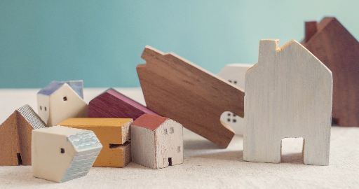 Træklodser formet som huse